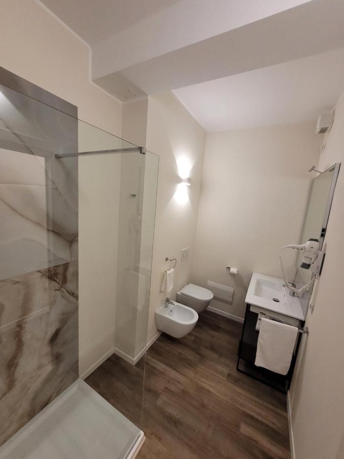 Stop&Go Suites And Apartments 马拉内罗 外观 照片