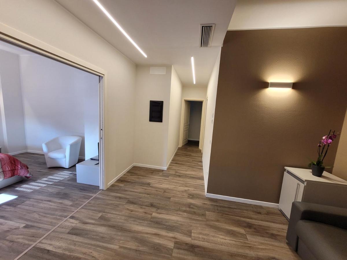 Stop&Go Suites And Apartments 马拉内罗 外观 照片