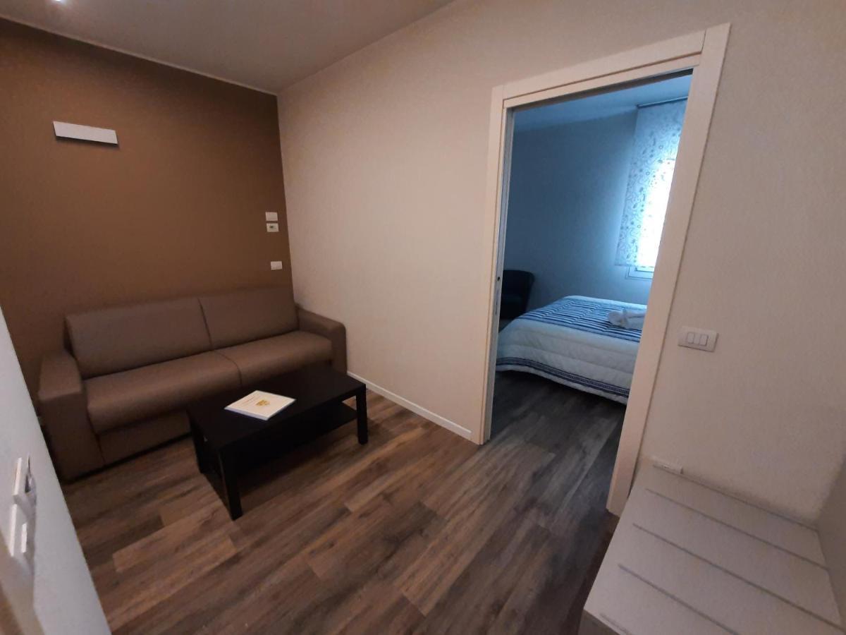 Stop&Go Suites And Apartments 马拉内罗 外观 照片