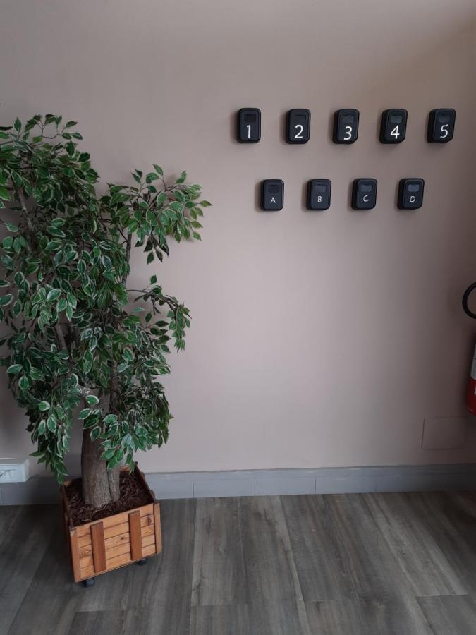 Stop&Go Suites And Apartments 马拉内罗 外观 照片